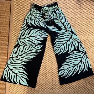 XL Monstera leaf Boutique made in Hawaii.Boho pants